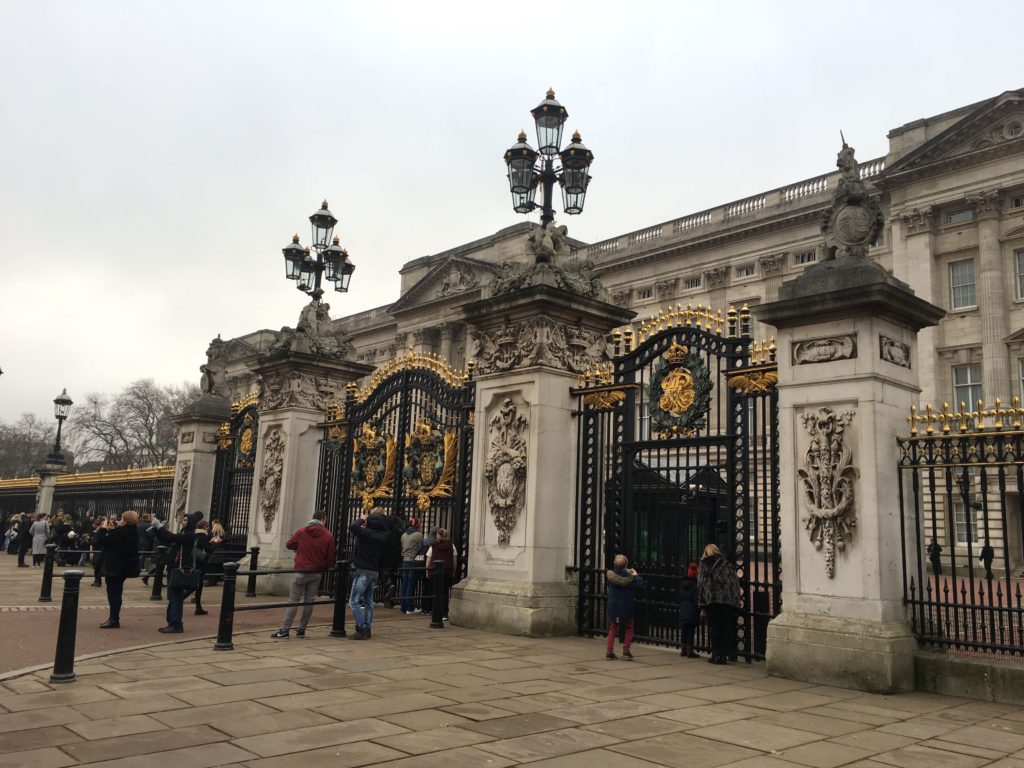 The Gates of Buckingham Palace. London, Dec. 2016.