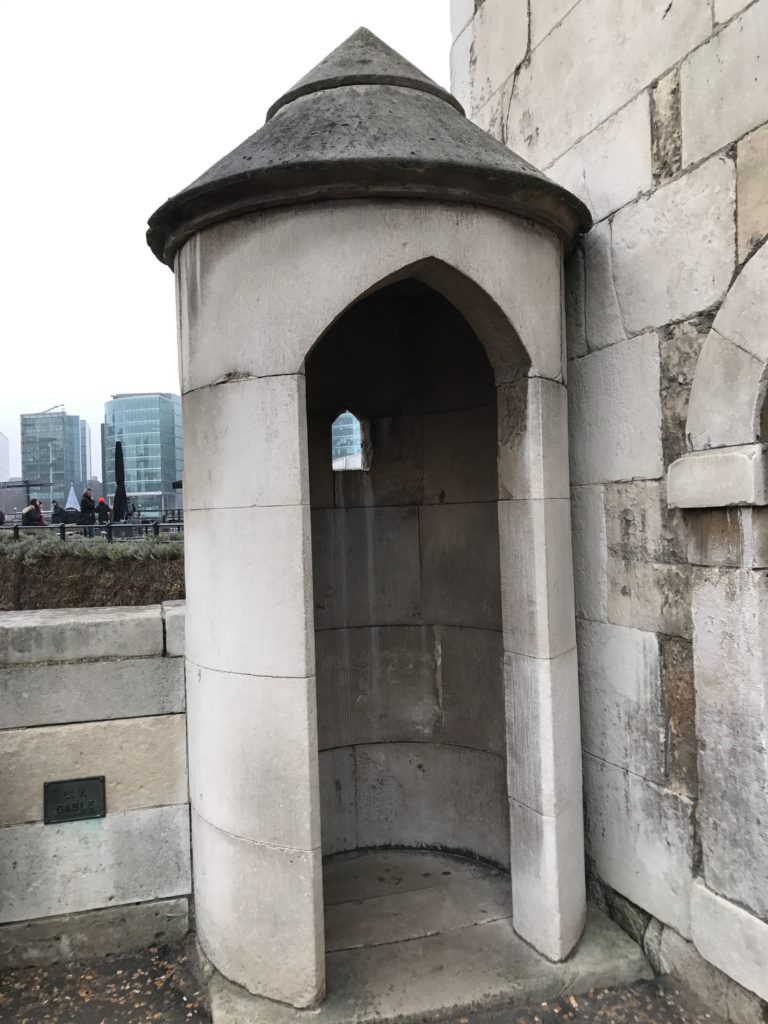 Guard post in the entry gate of the Tower of London. Dec. 2016.